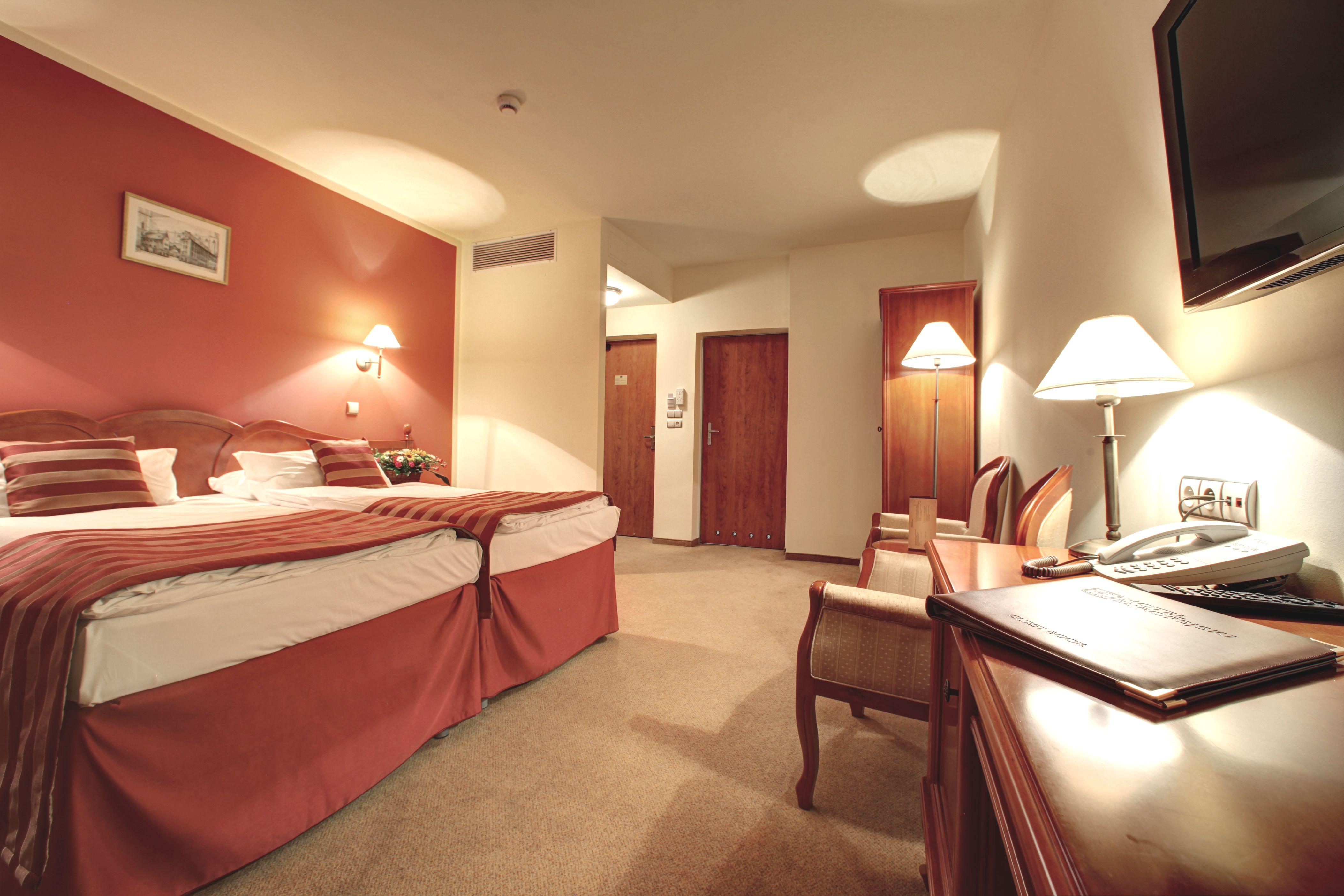 Hotel Europejski Wroclaw Centrum Экстерьер фото